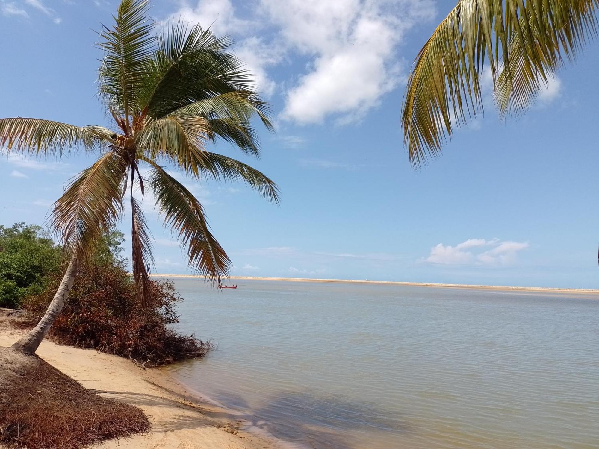 Chale Perto Da Praia Com Duas Suites E Varandao Pacatuba  Exteriör bild